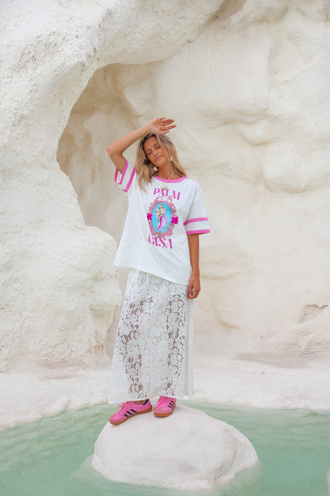 Clam Casa T-shirt