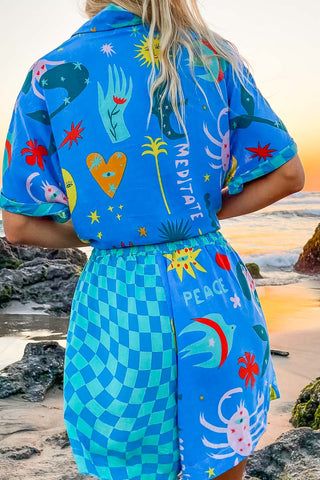Love Peace Art Shorts Blue printed beach shorts checkerboard print