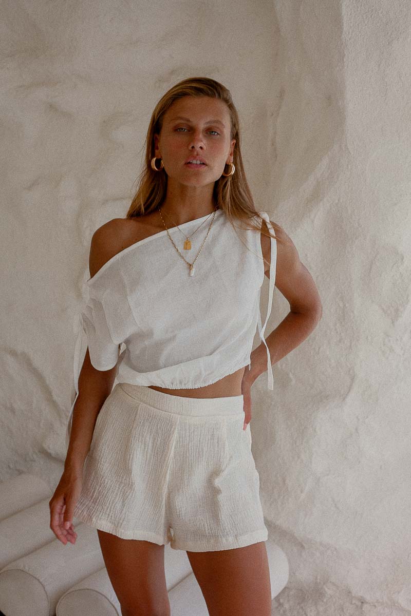 Lou Top White linen off the shoulder top White linen off the shoulder top